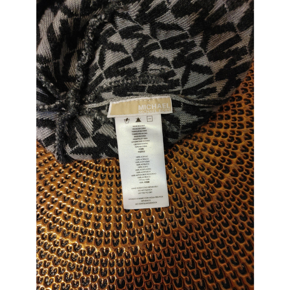 Michael Kors Beanie - Picture 2 of 2